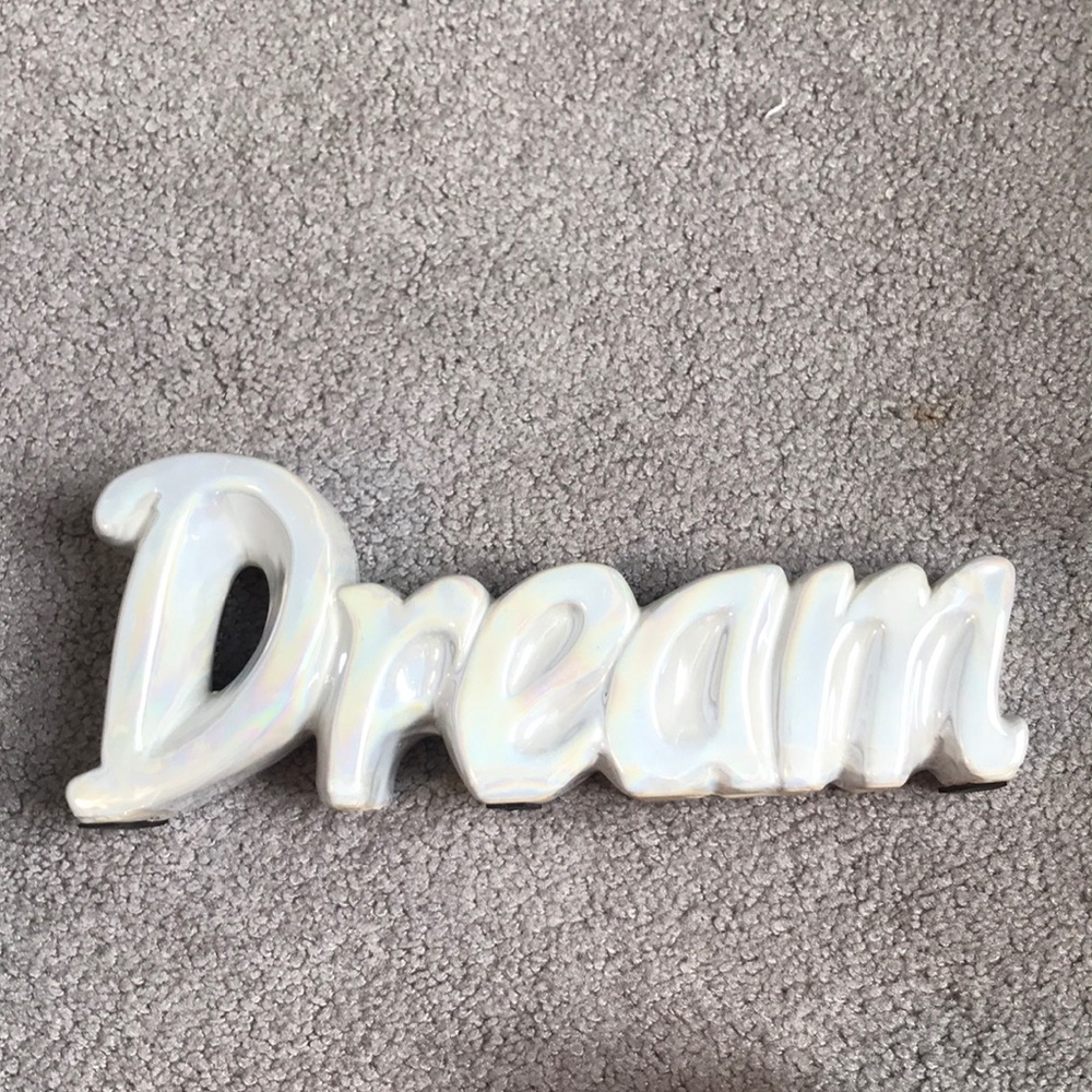 Room Decor “dream” Sign